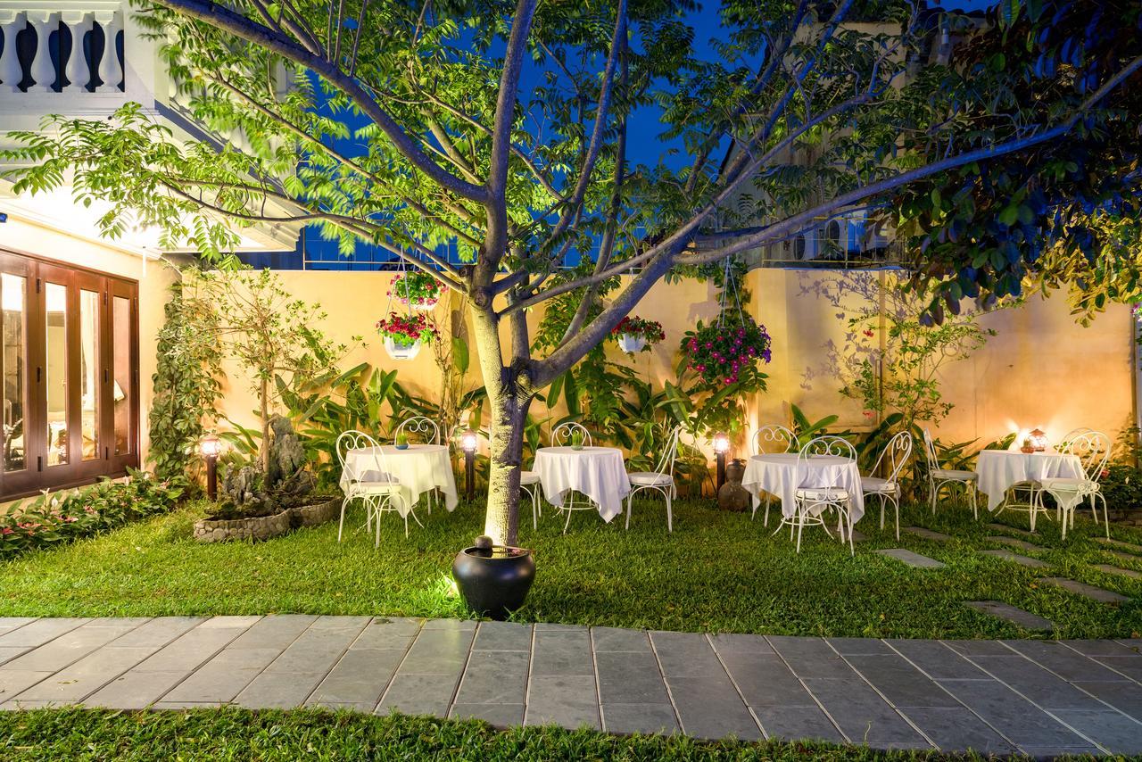 Hoian Central Hotel Hoi An Bagian luar foto